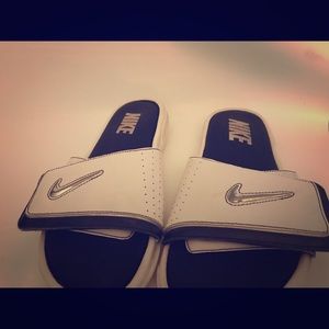 Nike Elite Slides Size 10